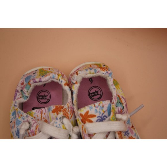 Wonder Nation Slide on Sneakers  9 Wonder Nation slide on sneakers with tropical - Picture 4 of 9